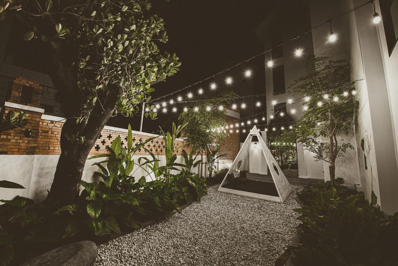 Thee Vijit Lanna By Th District Hotel Chiang Mai Exterior photo
